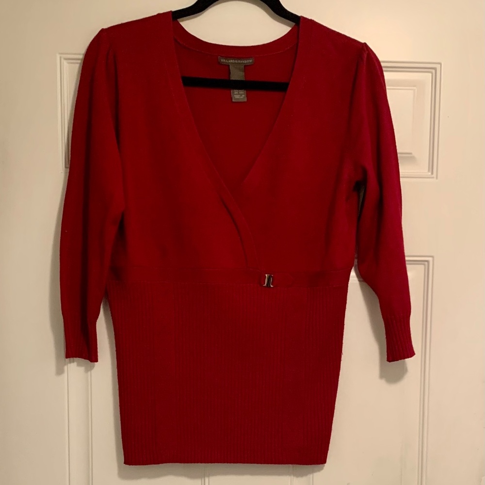 Pullover V-neck SWEATER